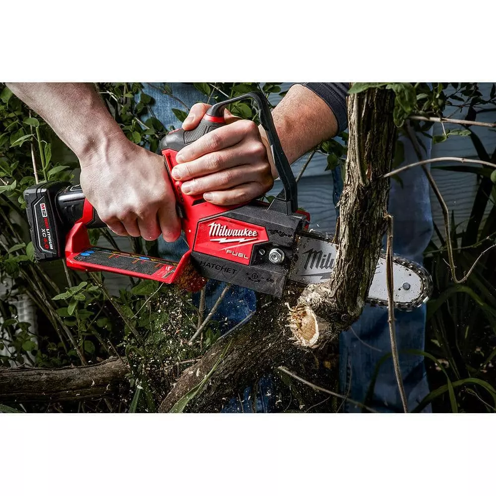 Milwaukee M12 FUEL 12-Volt Lithium-Ion Brushless Cordless 6 in. HATCHET Pruning Saw (Tool-Only) - Image 12