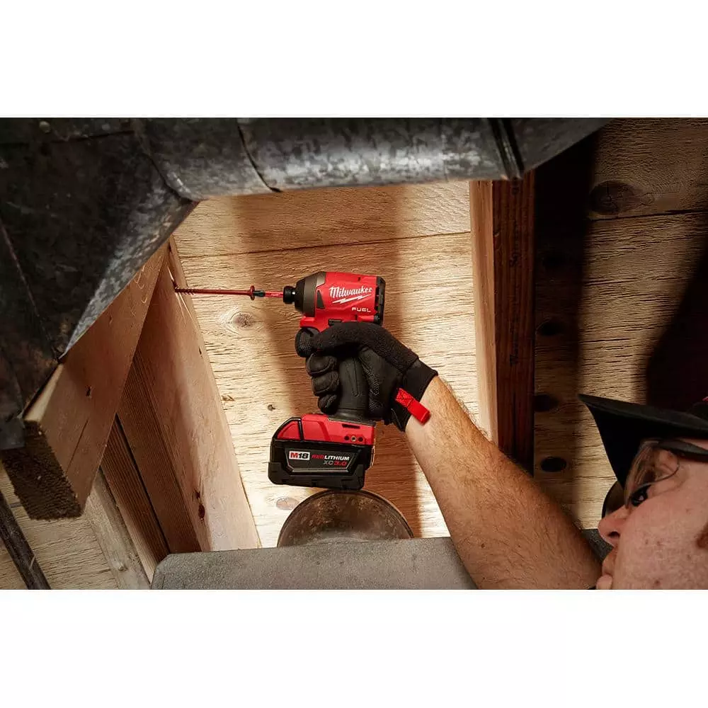 Milwaukee M18 18-Volt Lithium-Ion HIGH OUTPUT XC 8.0 Ah and 3 Ah Battery (4-Pack) - Image 4