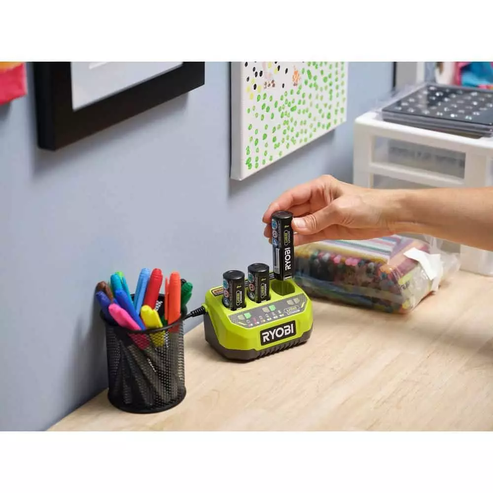 RYOBI USB Lithium 3-Port Charger with USB Lithium 2.0 Ah Lithium-ion Rechargeable Battery - Image 7